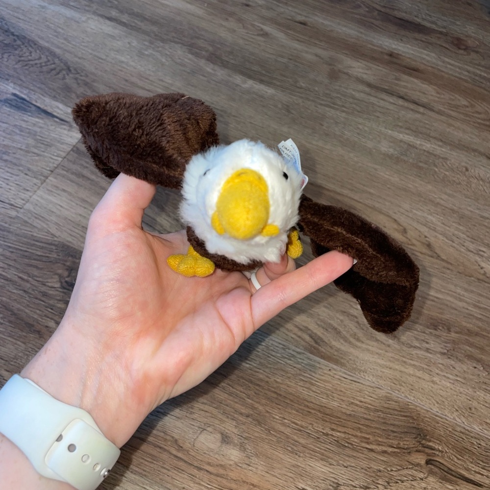 Plush Eagle Toy with Magnetic Brown Wings